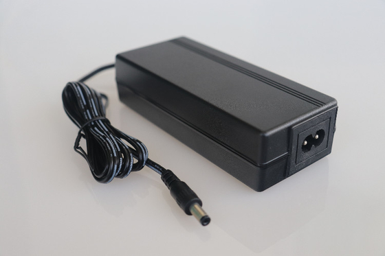24v 6a Power Adapter Desktop Switching Power Supply เป็นไปตามมาตรฐาน IEC61558